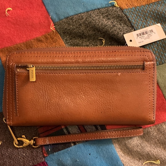 Fossil crossbody and matching wallet - Picture 9 of 10